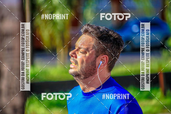 Buy your photos of the eventFLOW RUN on Fotop