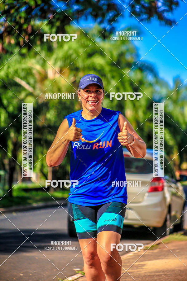 Buy your photos of the eventFLOW RUN on Fotop