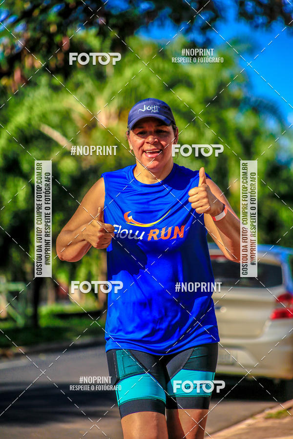 Buy your photos of the eventFLOW RUN on Fotop