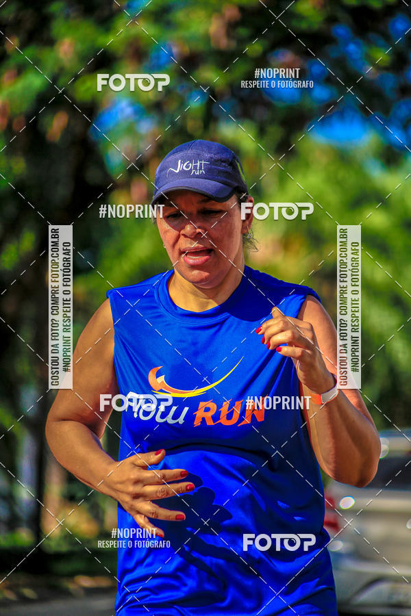 Buy your photos of the eventFLOW RUN on Fotop