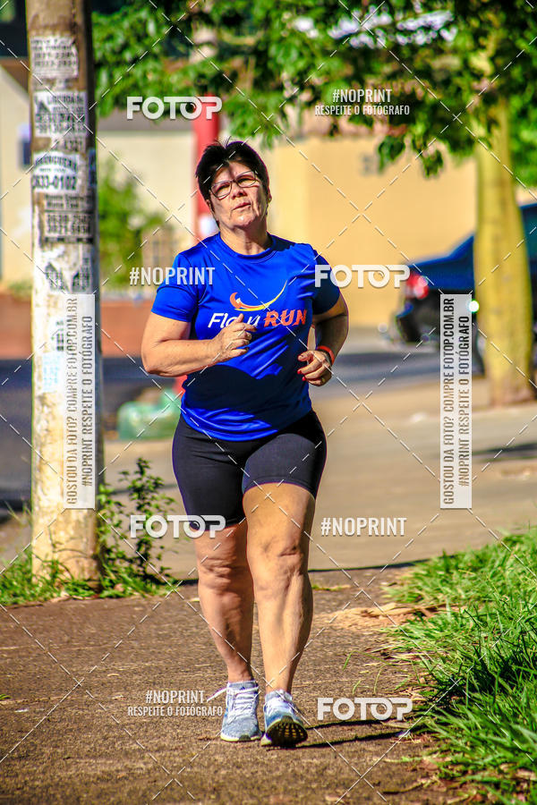 Buy your photos of the eventFLOW RUN on Fotop