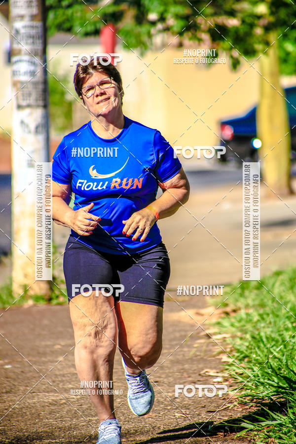 Buy your photos of the eventFLOW RUN on Fotop