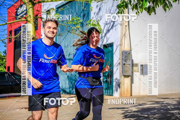 Buy your photos of the eventFLOW RUN on Fotop