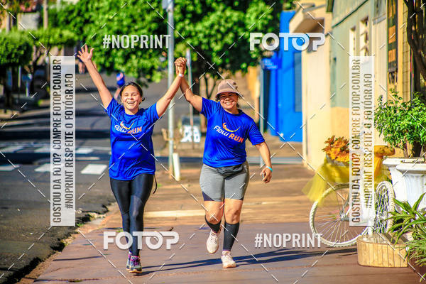 Buy your photos of the eventFLOW RUN on Fotop