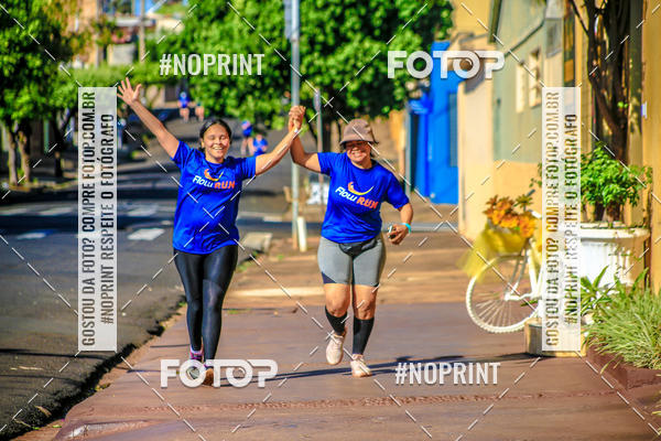 Buy your photos of the eventFLOW RUN on Fotop
