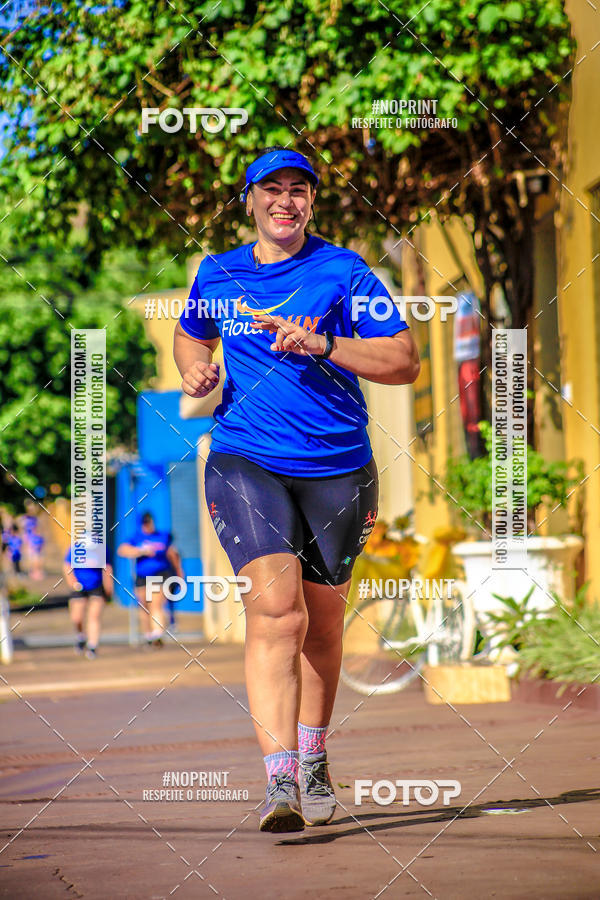 Buy your photos of the eventFLOW RUN on Fotop