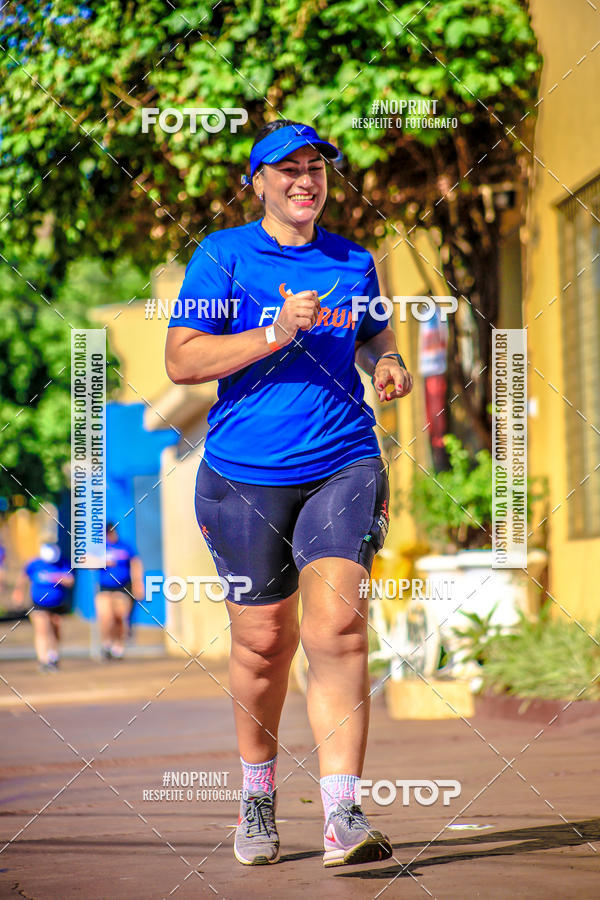 Buy your photos of the eventFLOW RUN on Fotop