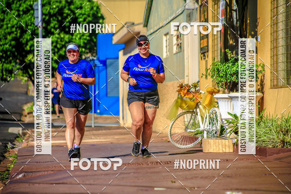 Buy your photos of the eventFLOW RUN on Fotop