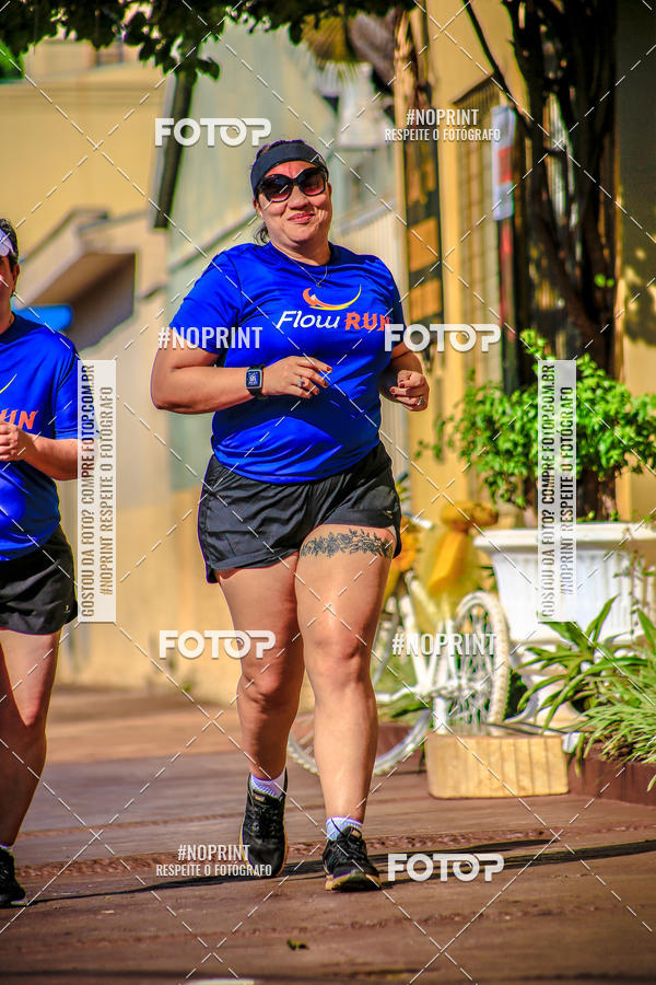 Buy your photos of the eventFLOW RUN on Fotop