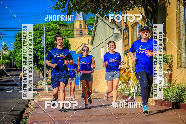 Buy your photos of the eventFLOW RUN on Fotop