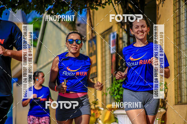 Buy your photos of the eventFLOW RUN on Fotop