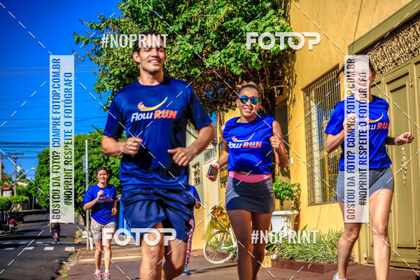 Buy your photos of the eventFLOW RUN on Fotop