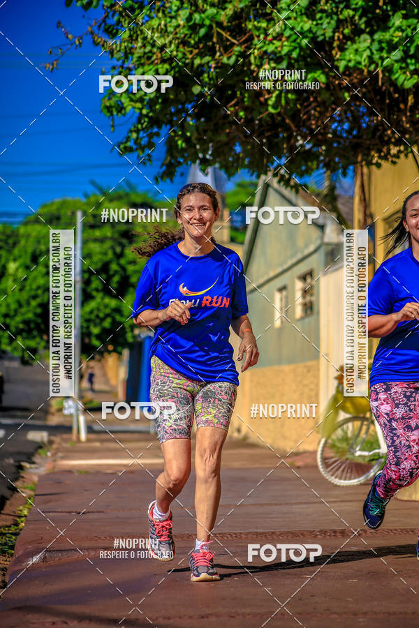 Buy your photos of the eventFLOW RUN on Fotop