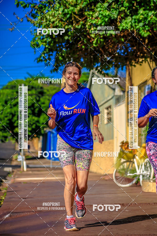 Buy your photos of the eventFLOW RUN on Fotop