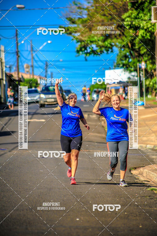 Buy your photos of the eventFLOW RUN on Fotop