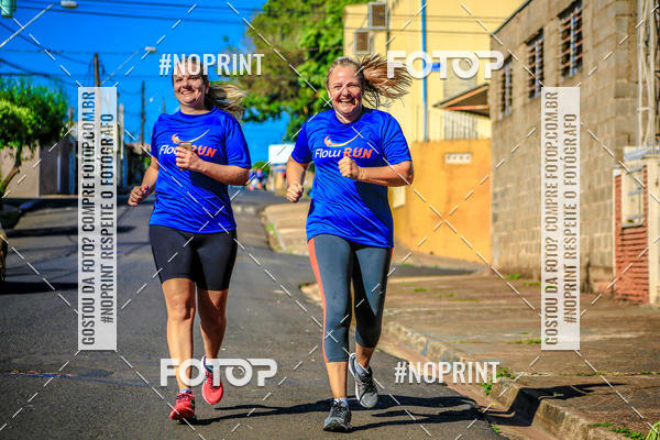 Buy your photos of the eventFLOW RUN on Fotop