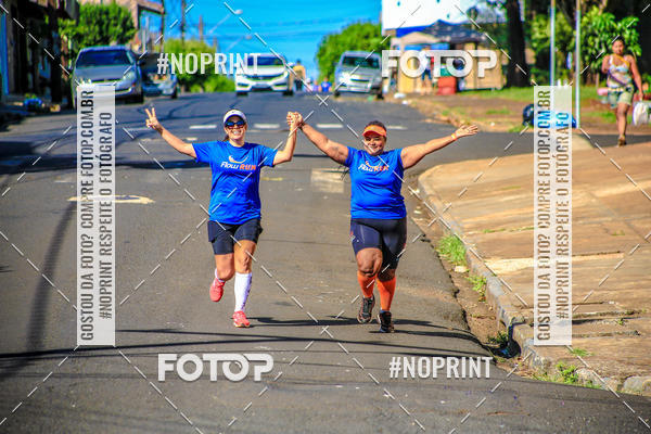 Buy your photos of the eventFLOW RUN on Fotop