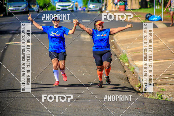 Buy your photos of the eventFLOW RUN on Fotop
