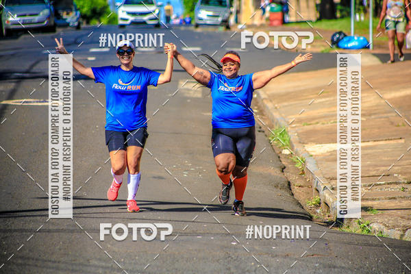 Buy your photos of the eventFLOW RUN on Fotop