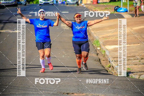 Buy your photos of the eventFLOW RUN on Fotop