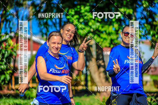Buy your photos of the eventFLOW RUN on Fotop