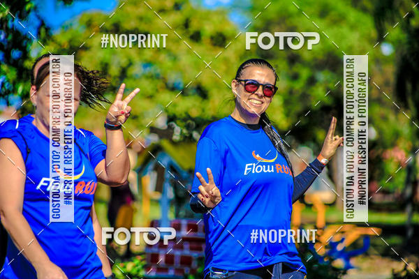 Buy your photos of the eventFLOW RUN on Fotop