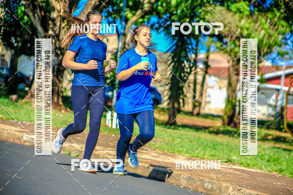 Buy your photos of the eventFLOW RUN on Fotop