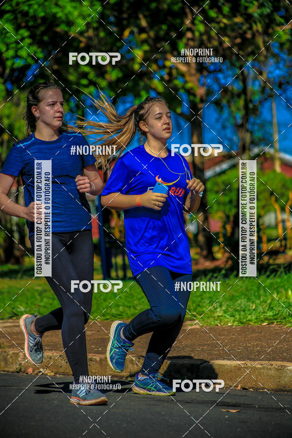 Buy your photos of the eventFLOW RUN on Fotop