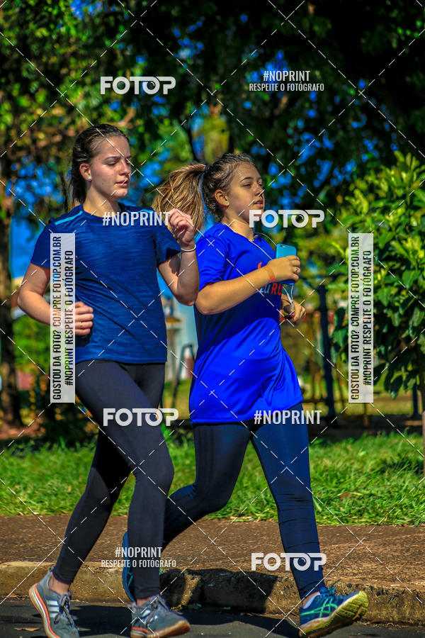Buy your photos of the eventFLOW RUN on Fotop