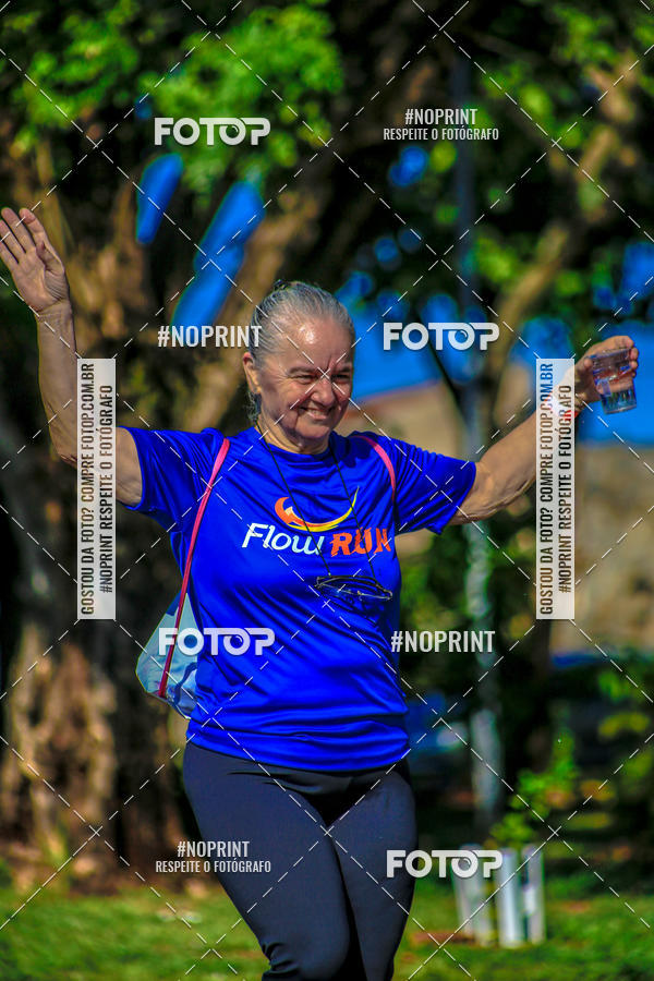 Buy your photos of the eventFLOW RUN on Fotop