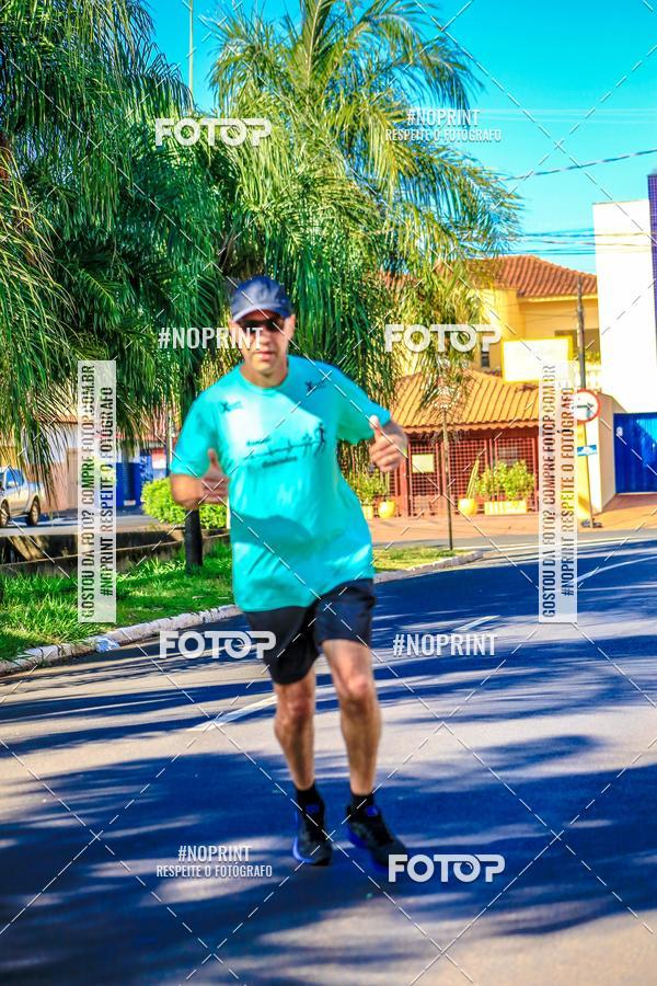 Buy your photos of the eventFLOW RUN on Fotop