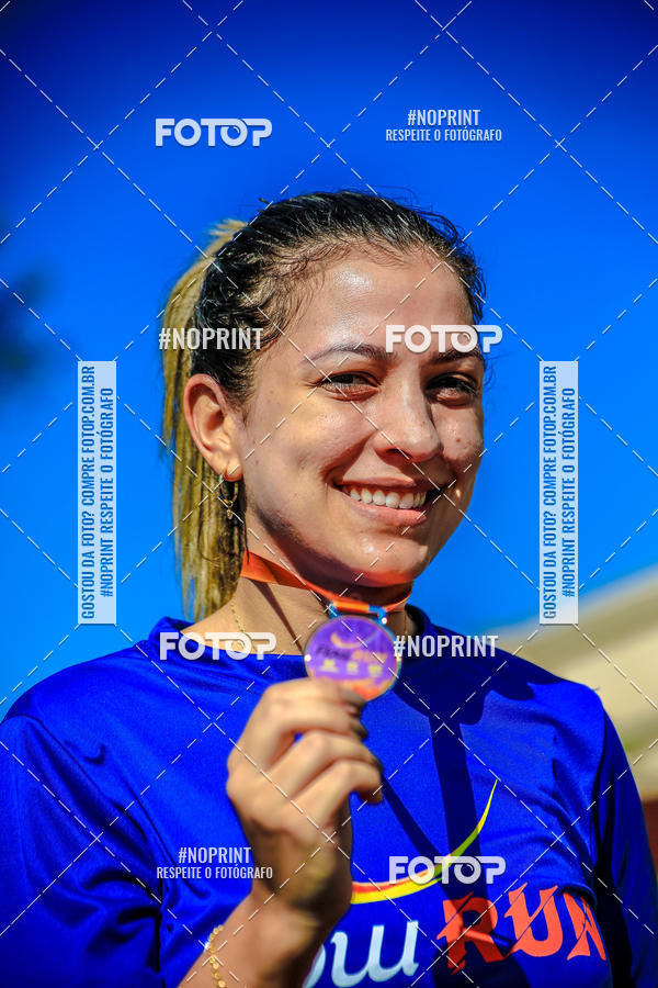 Buy your photos of the eventFLOW RUN on Fotop