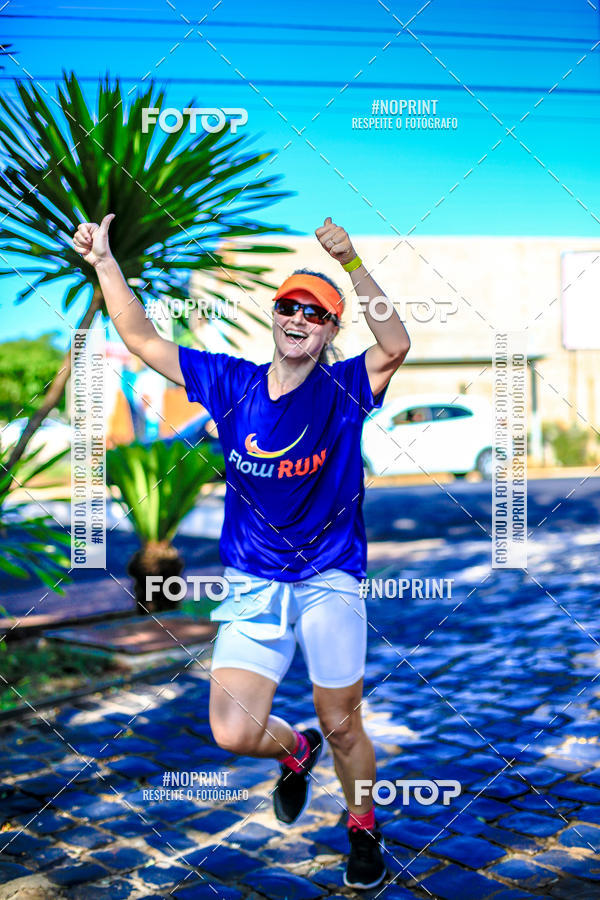 Buy your photos of the eventFLOW RUN on Fotop