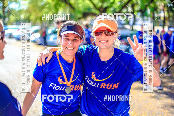 Buy your photos of the eventFLOW RUN on Fotop