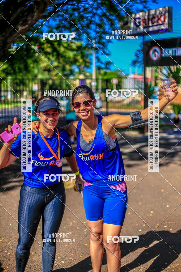 Buy your photos of the eventFLOW RUN on Fotop