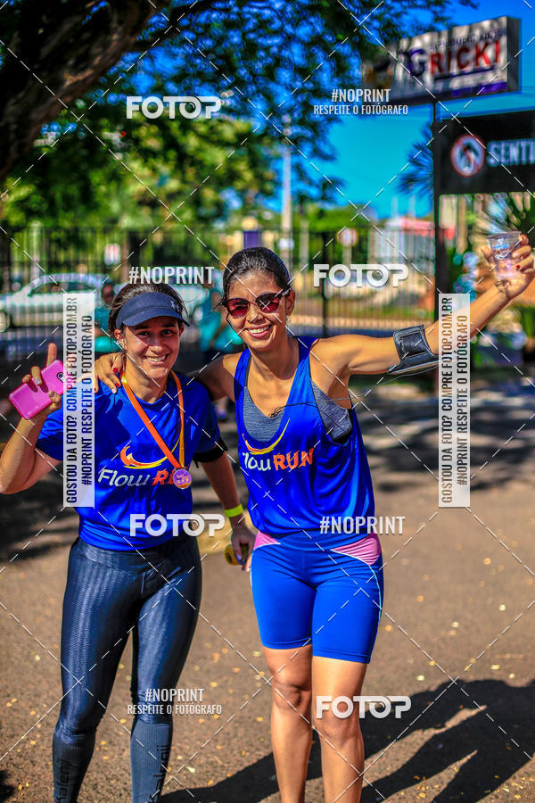 Buy your photos of the eventFLOW RUN on Fotop