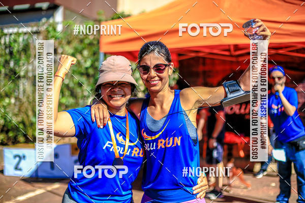 Buy your photos of the eventFLOW RUN on Fotop