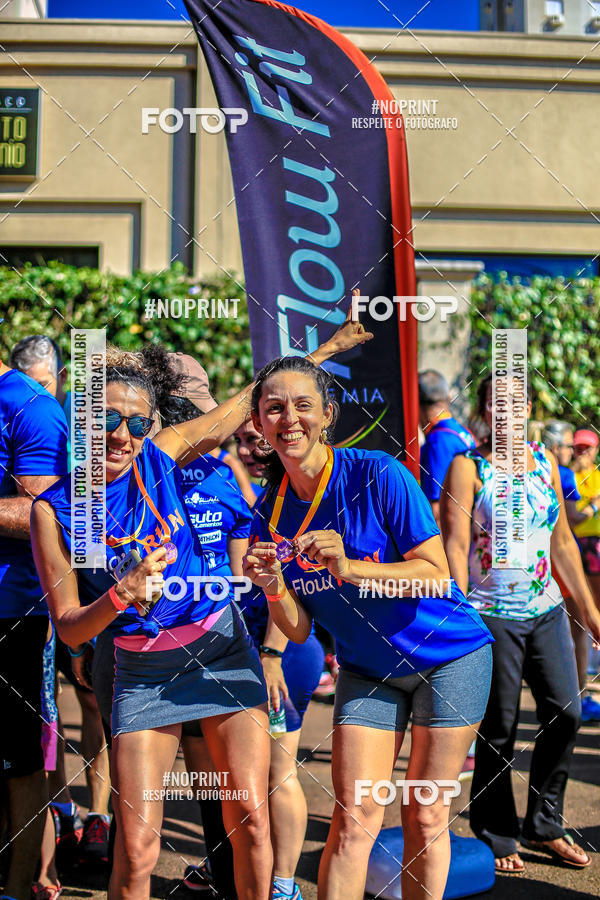 Buy your photos of the eventFLOW RUN on Fotop