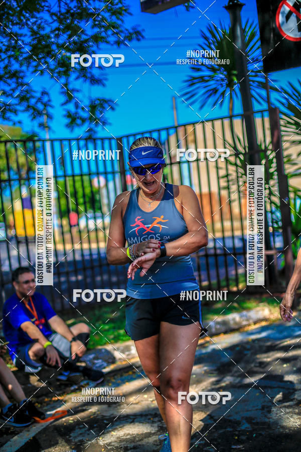 Buy your photos of the eventFLOW RUN on Fotop