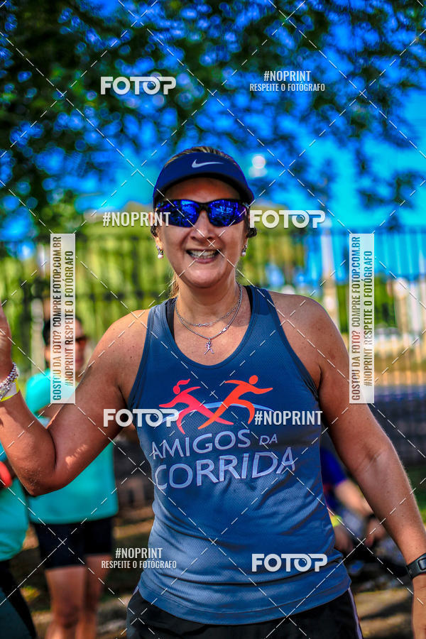 Buy your photos of the eventFLOW RUN on Fotop