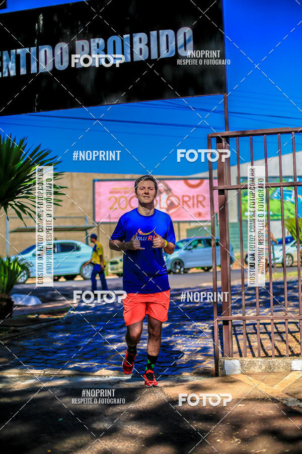 Buy your photos of the eventFLOW RUN on Fotop
