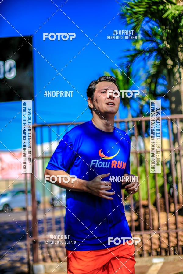 Buy your photos of the eventFLOW RUN on Fotop