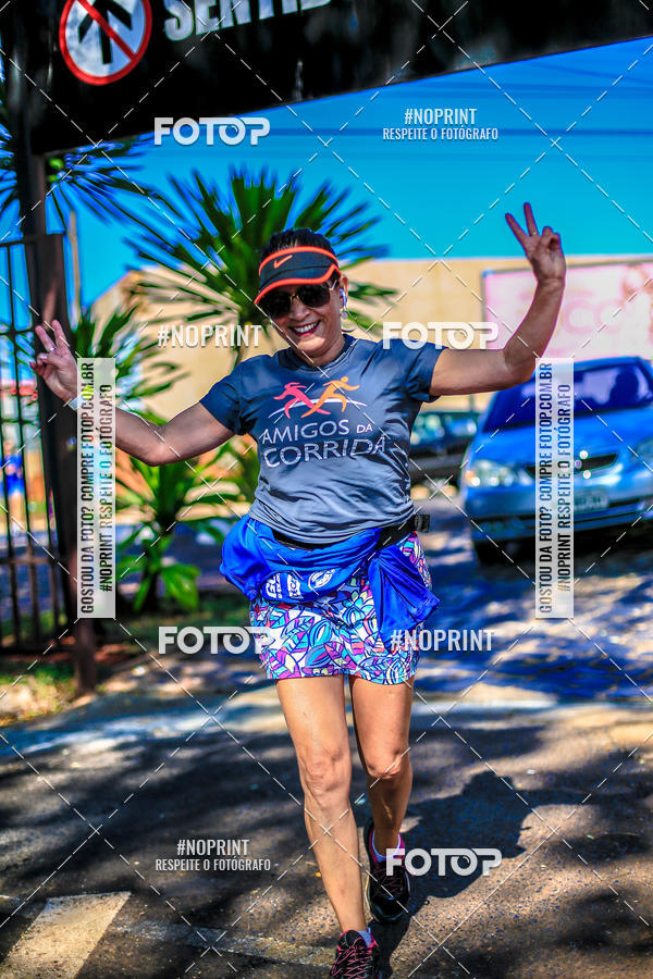 Buy your photos of the eventFLOW RUN on Fotop