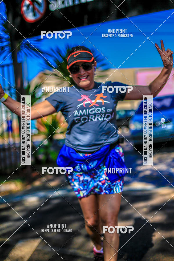 Buy your photos of the eventFLOW RUN on Fotop
