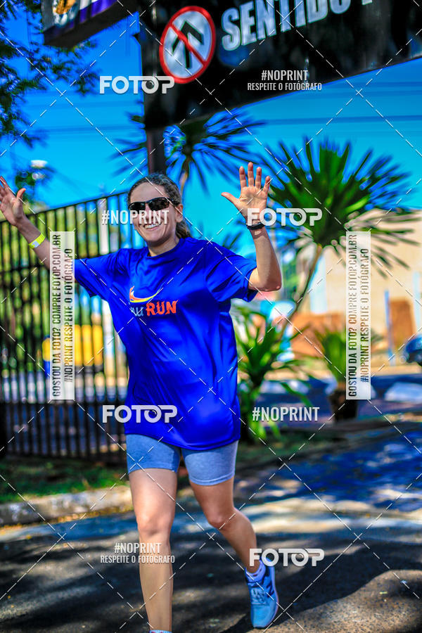 Buy your photos of the eventFLOW RUN on Fotop