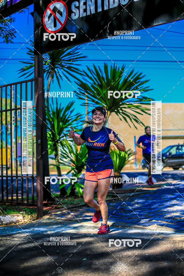 Buy your photos of the eventFLOW RUN on Fotop