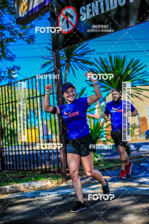 Buy your photos of the eventFLOW RUN on Fotop