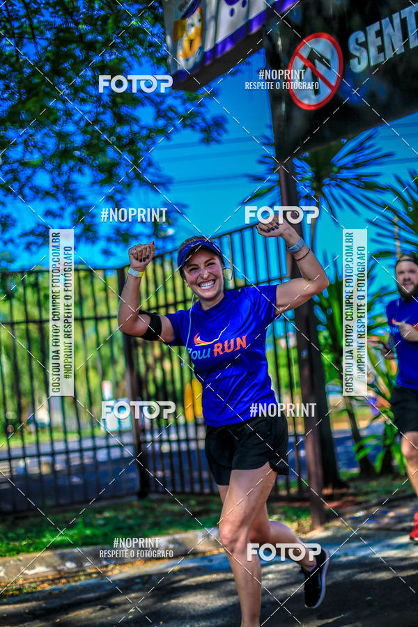 Buy your photos of the eventFLOW RUN on Fotop