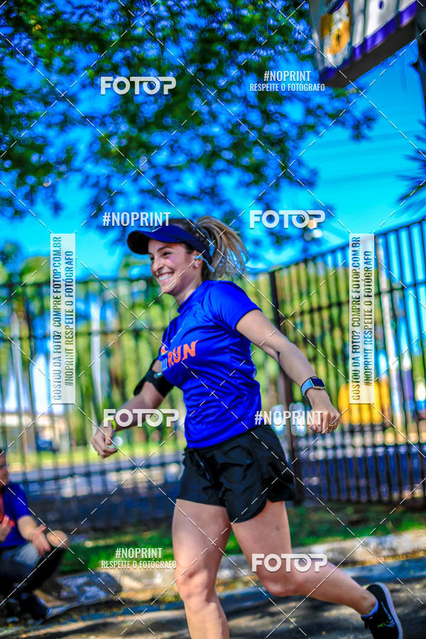 Buy your photos of the eventFLOW RUN on Fotop