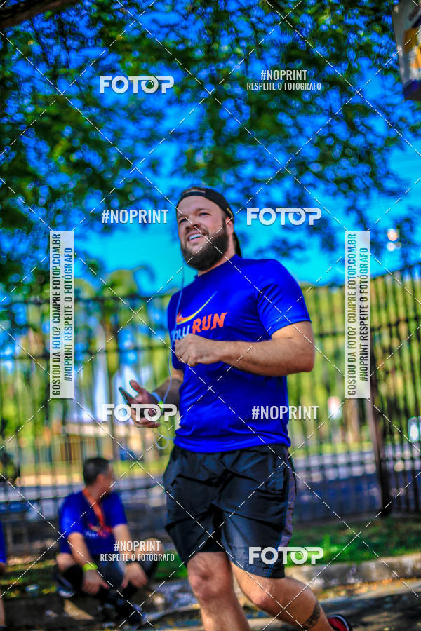 Buy your photos of the eventFLOW RUN on Fotop